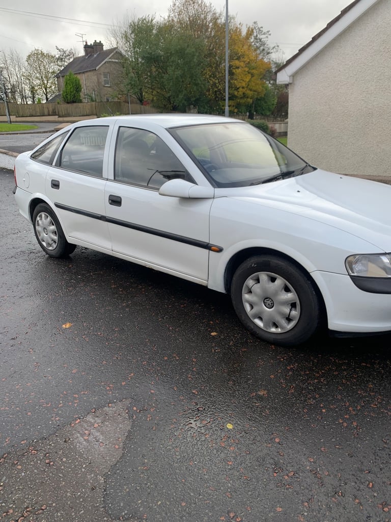 Vauxhall, VECTRA, Hatchback, 1997, Manual, 1995 (cc), 5 doors