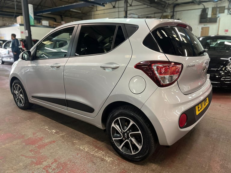 2017 Hyundai i10 1.2 Premium Euro 6 5dr HATCHBACK Petrol Manual