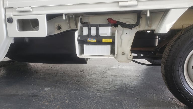 Mazda suzuki mini pick up 650cc 4wd fresh japanese import only 6k miles 2012