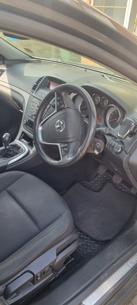 Vauxhall, INSIGNIA, Hatchback, 2014, Manual, 1956 (cc), 5 doors