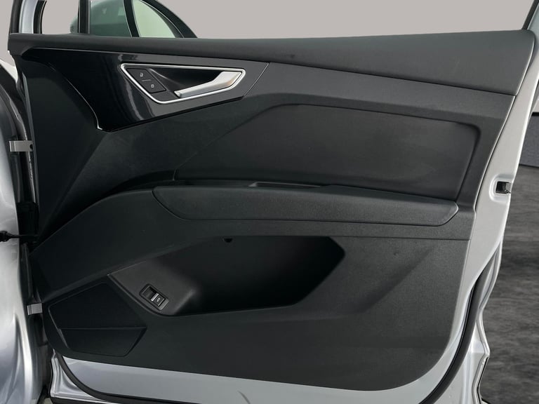 2021 Audi Q4 e-tron 35 S line SUV 5dr Electric Auto 55kWh (170 ps) - LANE DEPARTURE  - SPORTS S S...