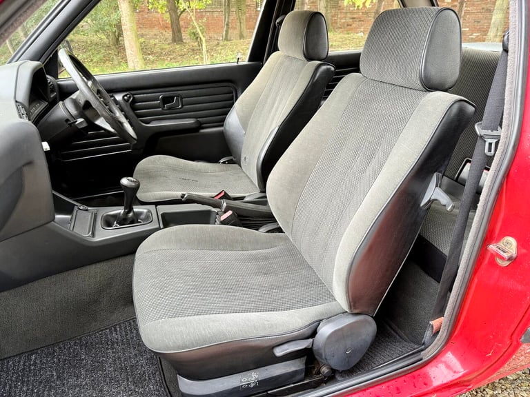  BMW 3 Series 318I 2 DOOR Coupe Coupe Petrol Manual