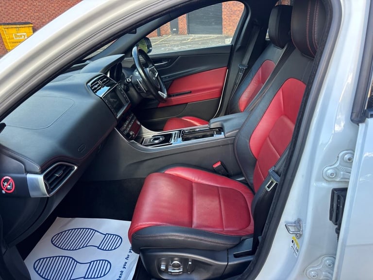 JAGUAR XE 2.0 d R-Sport 2017