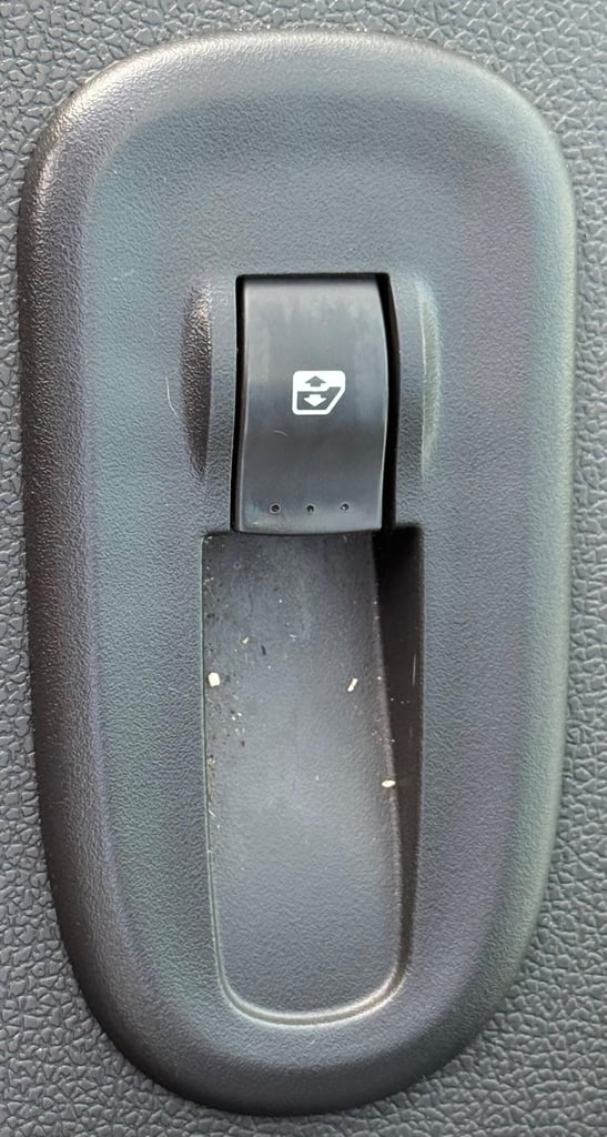 2015 Vauxhall Movano 2.3 CDTi 3500 BiTurbo ecoFLEX FWD L3 H2 Euro 5 (s/s) 5dr