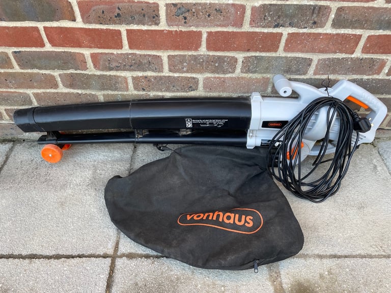 image for Leaf Blower and Vacuum