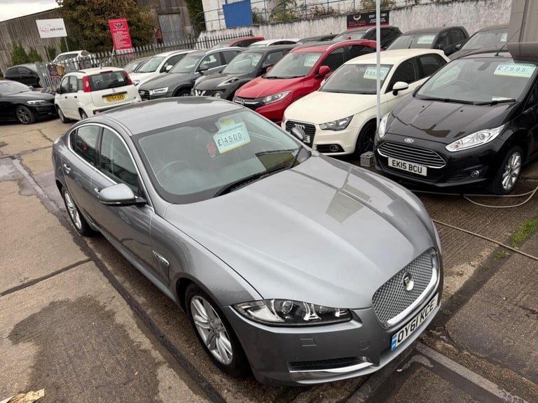JAGUAR XF 2.2d Luxury Auto Euro 5 (s/s) 4dr 2011