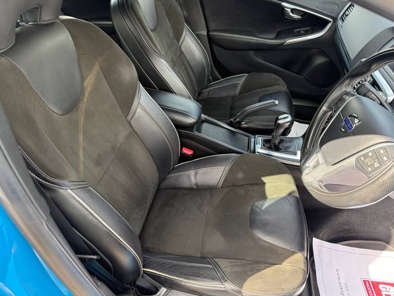 2015 Volvo V40 2.0 D4 R-Design Hatchback 5dr Diesel Manual Euro 6 (s/s) (190 ps) Hatchback Diesel...