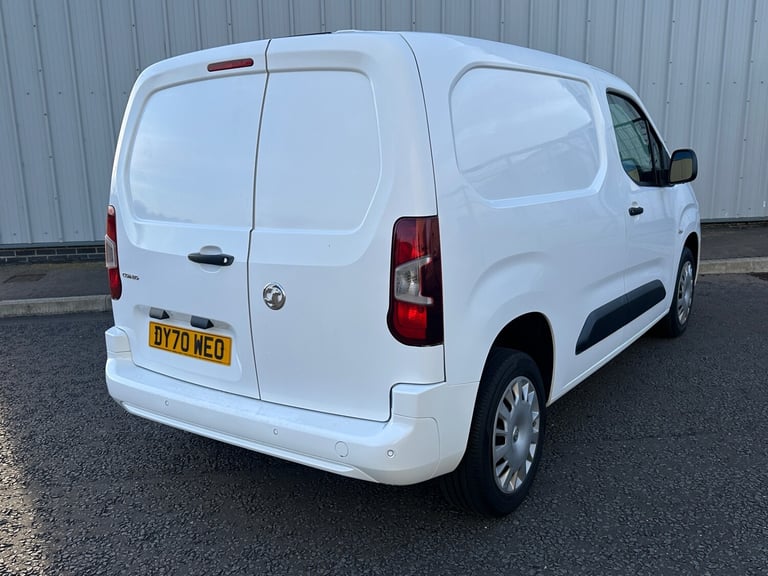 2020 Vauxhall Combo 2300 1.5 Turbo D 100ps H1 Sportive Van PANEL VAN Diesel Manual