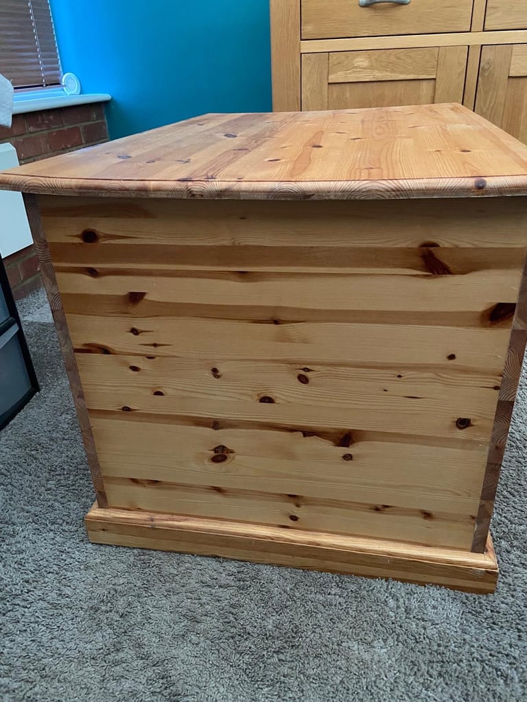 Pine Storage box 