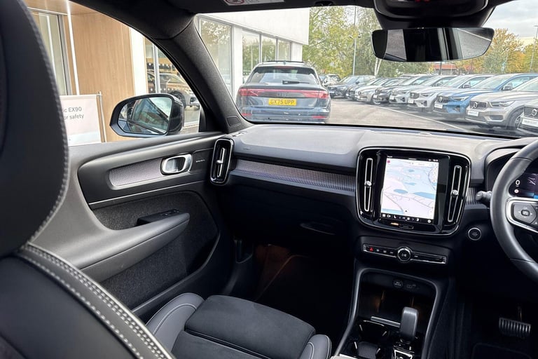 2022 Volvo XC40 2.0 B4 MHEV Ultimate SUV 5dr Petrol Hybrid DCT Auto Euro 6 (s/s) (197 ps) ESTATE ...