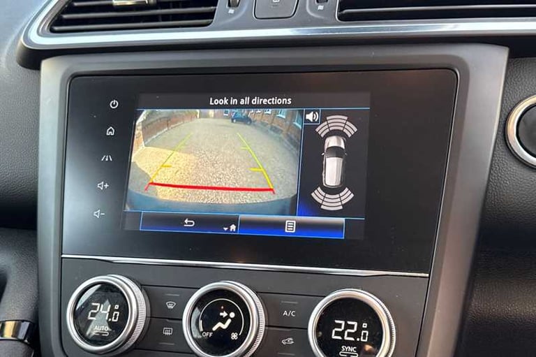 2020 Renault Kadjar 1.3 TCe Iconic SUV 5dr Petrol Manual Euro 6 (s/s) (140 ps) SUV Petrol Manual