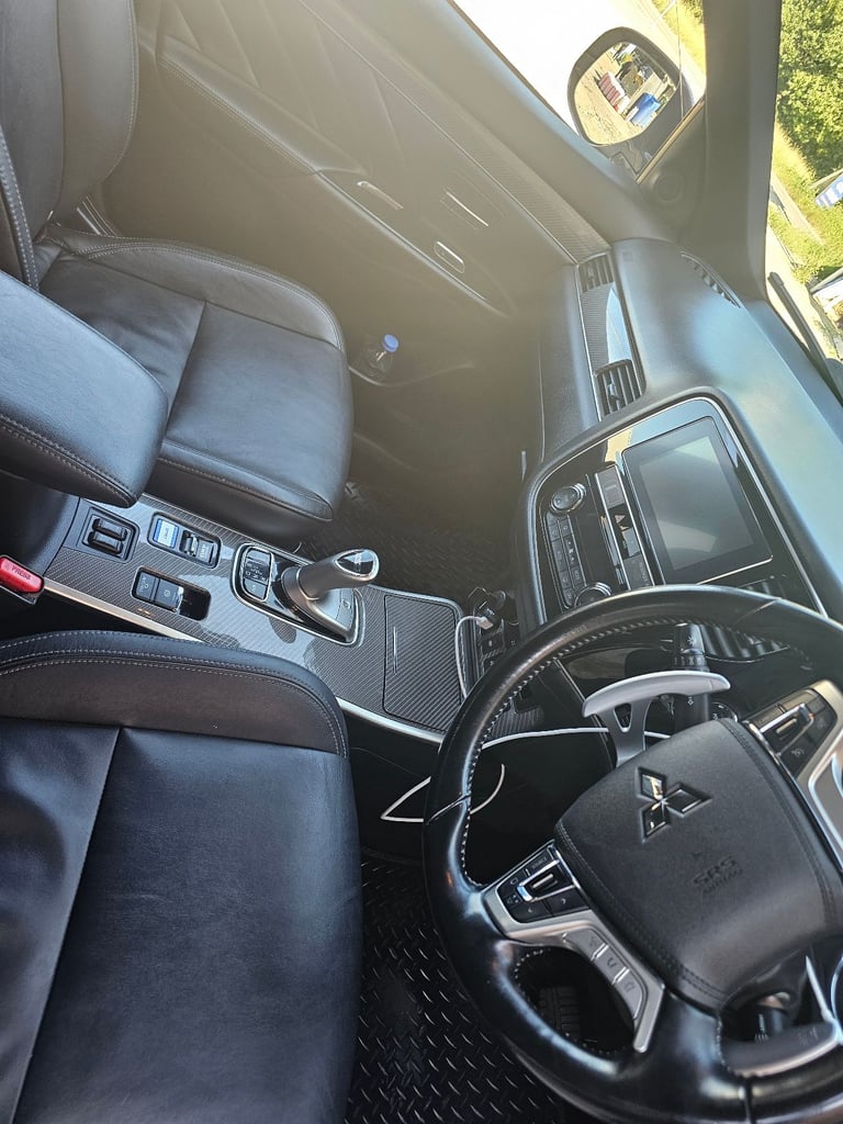 Mitsubishi, OUTLANDER, Estate, 2019, Other, 2360 (cc), 5 doors