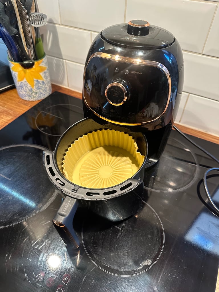 Misterchef 2 litre (compact) air fryer - £15
