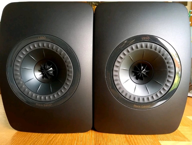 Speakers gumtree hot sale