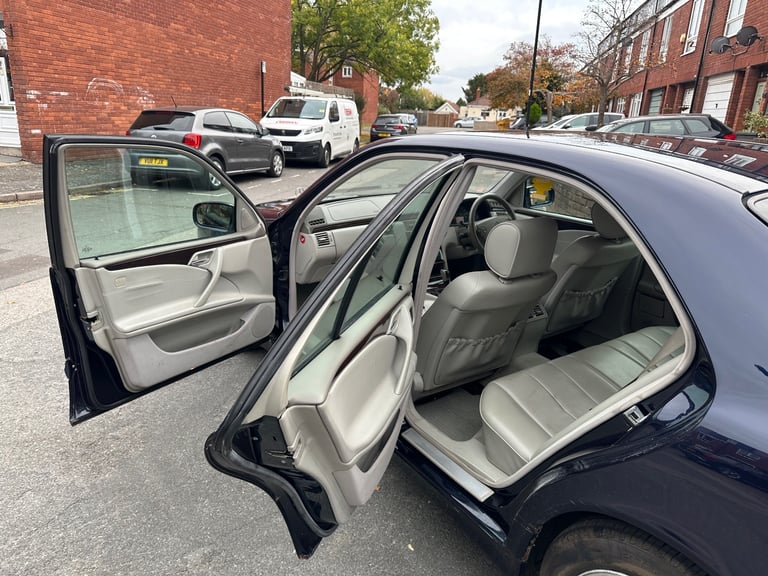 Mercedes-Benz, E CLASS, Saloon, 2001, Semi-Auto, 2155 (cc), 4 doors