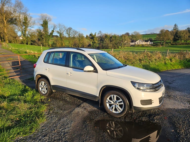 Volkswagen, TIGUAN, Estate, 2012, Manual, 1968 (cc), 5 doors