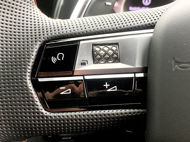 2024 DS Automobiles DS 7 1.6 E-TENSE 4X4 Performance Line + 5dr EAT8 HATCHBACK PETROL/ELECTRIC Au...