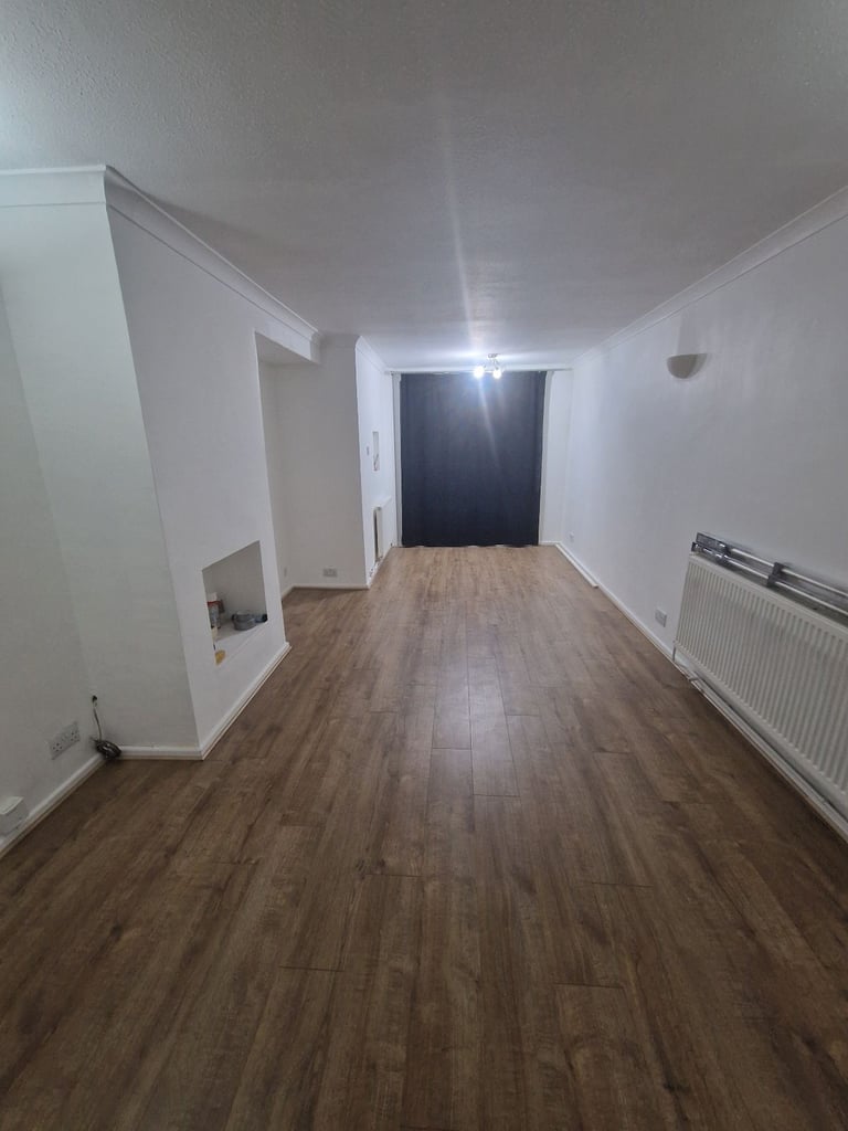 2 bed one bath house for rent.