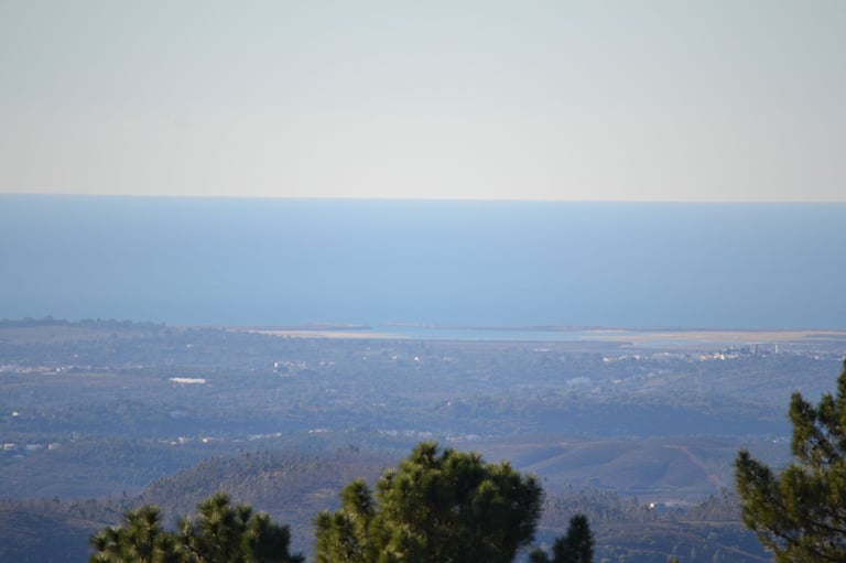 Algarve Portugal, Luxury Villa for Rent, Superb Coastal Views, Infinity Pool.