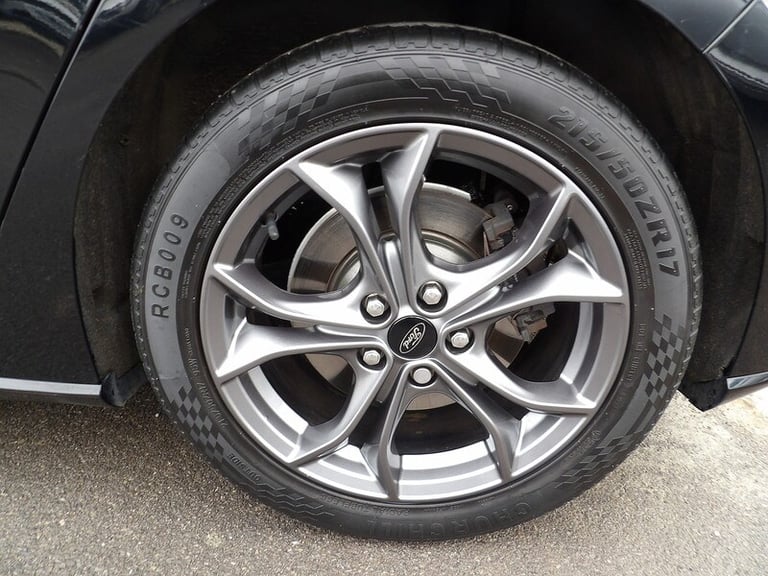 2019 Ford Focus 1.5 EcoBoost 150 ST-Line 5dr Auto HATCHBACK PETROL Automatic