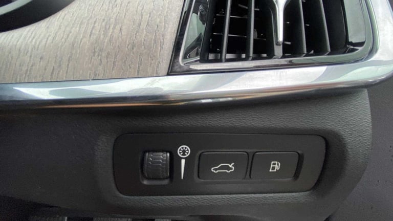 2021 Volvo S90 2.0 T8 Recharge PHEV Inscription 4dr AWD Auto Saloon Plug-In Hy Automatic