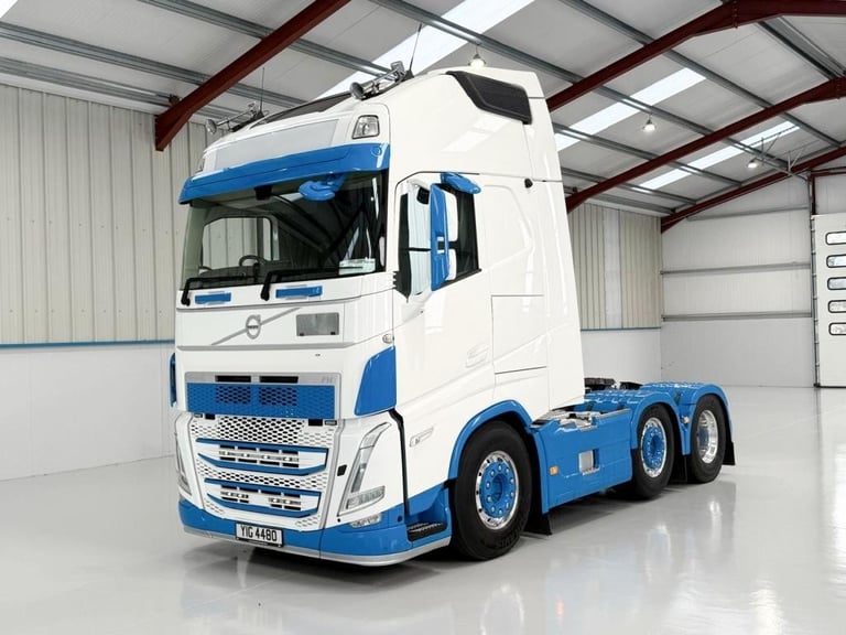 VolvoFH540,XL,SIDE SKIRTS ,AIR HORNS , FRONT AIR SUSP,TWIN FUEL TANKS 
