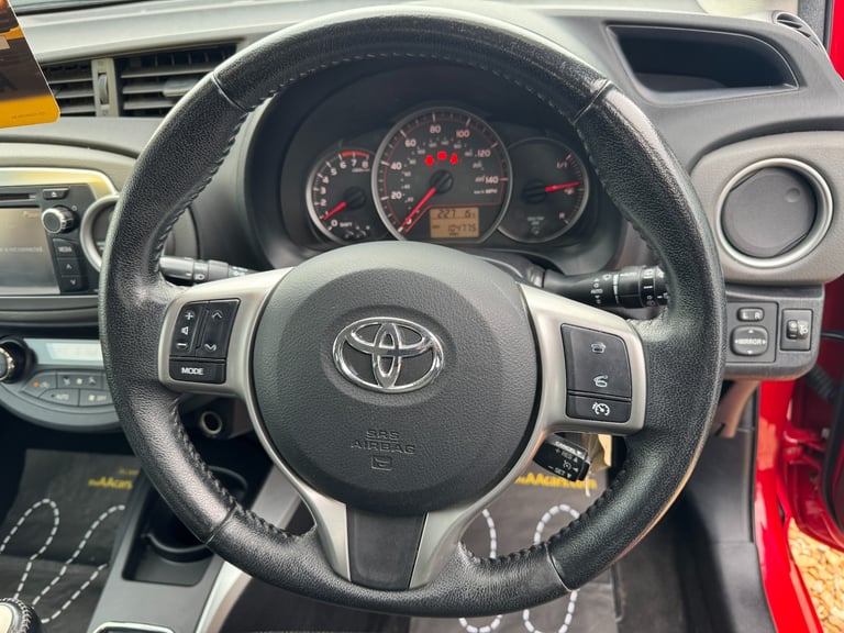 2014 Toyota Yaris 1.33 VVT-i Icon+ 5dr HATCHBACK Petrol Manual