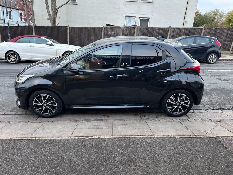 2022 Toyota Yaris 1.5 Hybrid Design 5dr CVT HATCHBACK Petrol/Electric Hybrid Automatic