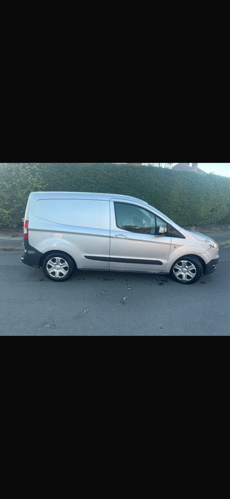 Ford, TRANSIT COURIER, Panel Van, 2016, Manual, 1562 (cc)