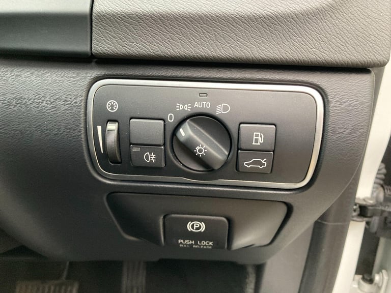 2014 Volvo V60 2.4 D6 Estate 5dr Diesel Plug-in Hybrid Geartronic AWD Euro 5 (s/s) (285 ps ESTATE...