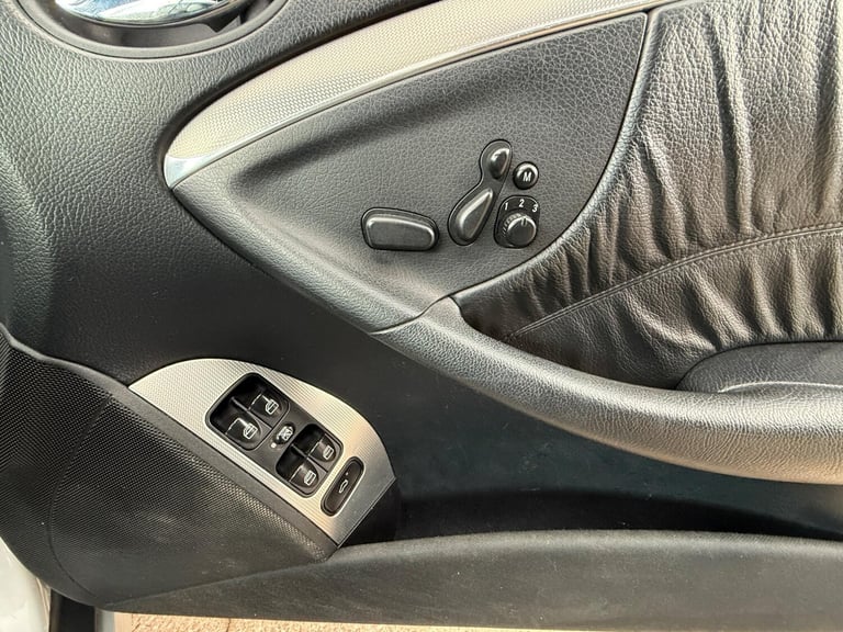 Mercedes-Benz CLK 2.1 CLK220 CDI Sport 2dr Diesel Automatic - Image 14