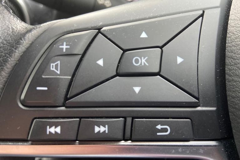 2022 Nissan Juke 1.6 Hybrid N-Connecta 5dr Auto HATCHBACK PETROL/ELECTRIC Automatic