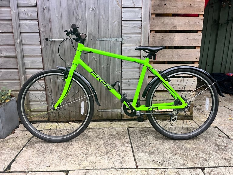 Frog 78 bike in excellent condition - neon green