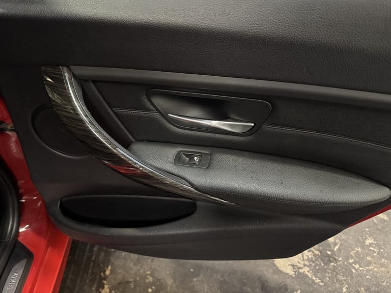 2012 BMW 3 Series 2.0 320D LUXURY TOURING 5DR Automatic Estate Diesel Automatic