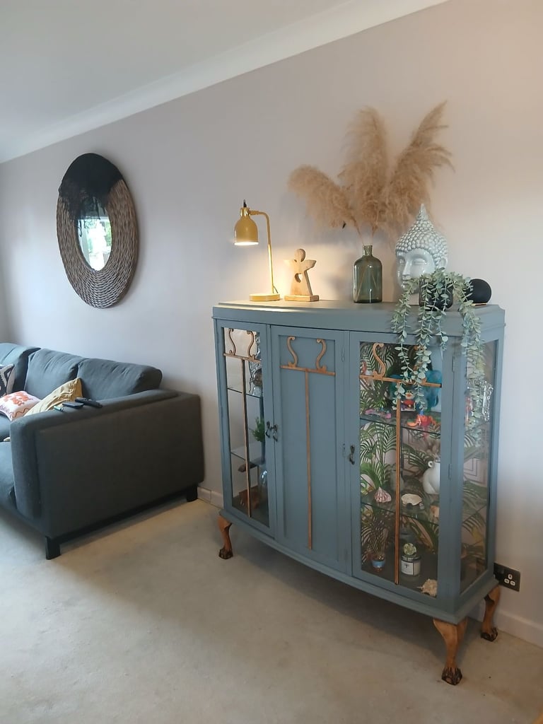 image for Vintage display cabinet