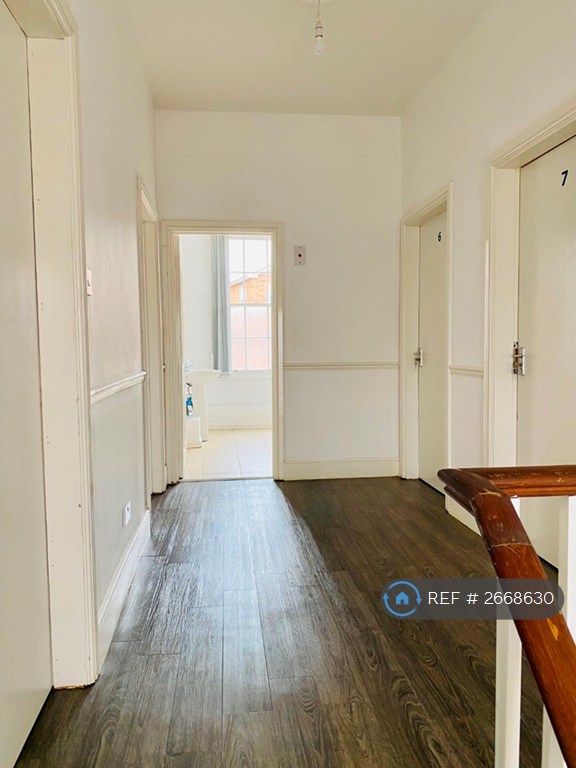 9 bedroom house in Brunswick Street, Leamington Spa, CV31 (9 bed) (#2668630)