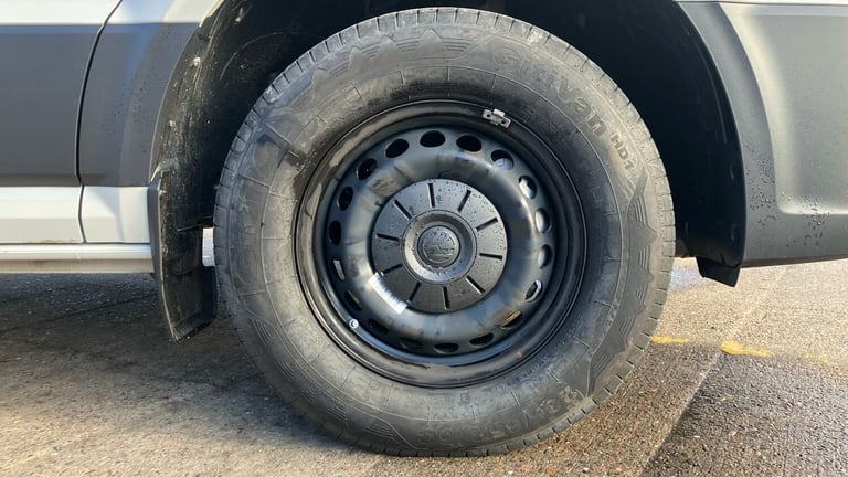 2025 Volkswagen Crafter Cr35 Mwb Diesel 2.0 TDI 177PS Commerce Plus High Roof Van Auto High Volum...