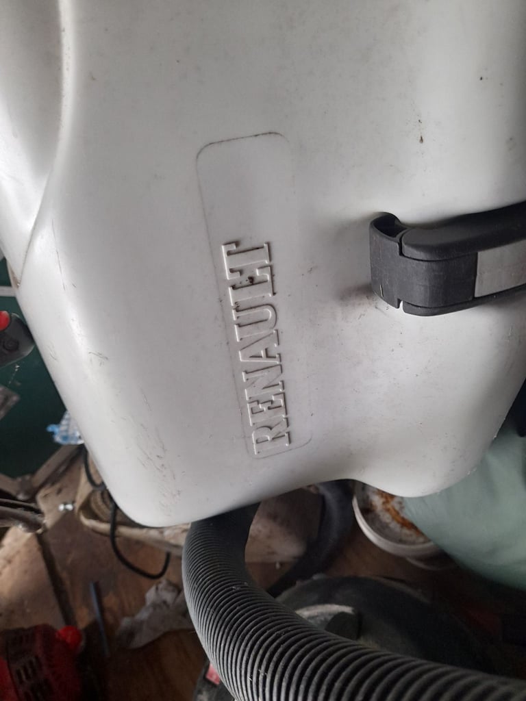 image for Renault roof box