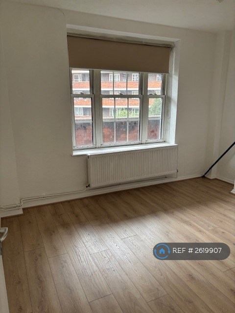 image for 3 bedroom flat in Rugmere, London, NW1 (3 bed) (#2619907)