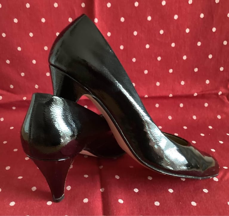 VAN DAL for M & S Size 6   BLACK 3” HEELS Patent HEELS.