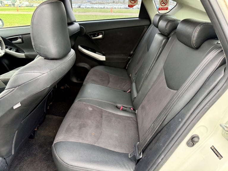 2012 Toyota Prius 1.8 VVT-h T Spirit Hatchback 5dr Petrol Hybrid CVT Euro 5 (s/s) (136 ps) HATCHB...