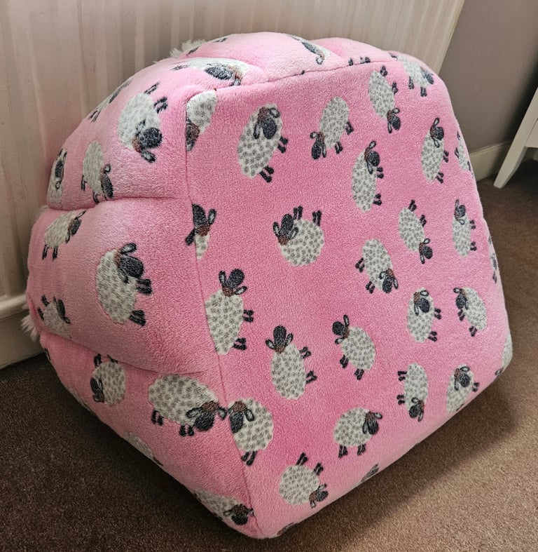 Bespoke dog bed