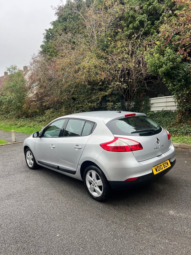 image for Renault, MEGANE, Hatchback, 2010, Manual, 1598 (cc), 5 doors