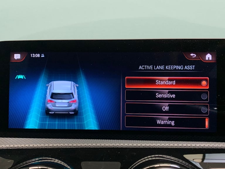 2020 Mercedes-Benz A-Class 1.3 A180 AMG Line (Executive) Hatchback 5dr Petrol 7G-DCT Euro 6 (s/s)...