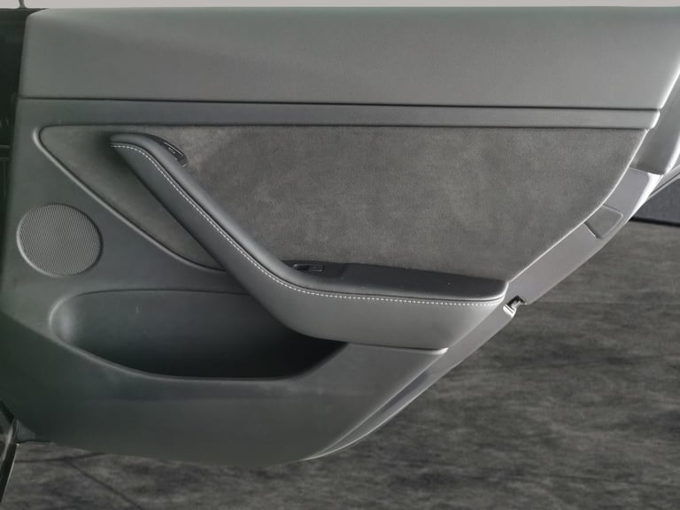 2021 Tesla Model 3 (Dual Motor) Long Range Saloon 4dr Electric Auto 4WDE (346 ps) - AUTO PARK  Sa...