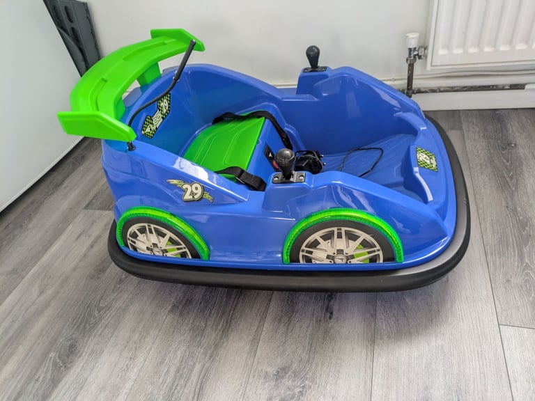 Blue bumper car 