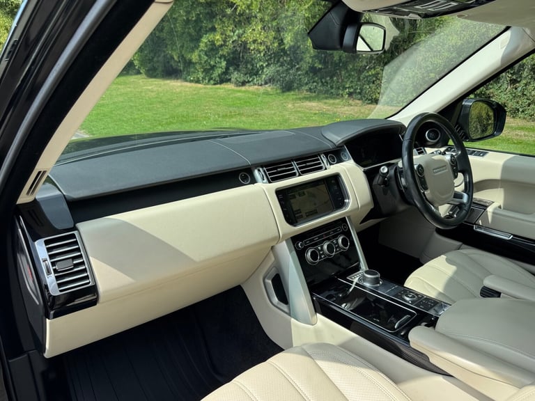 2015 Range Rover 4.4 SDV8 Vogue SE Auto 5 Door Diesel 4x4
