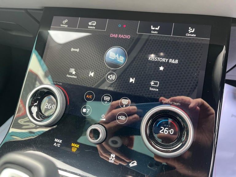 2019 Land Rover Range Rover Evoque 2.0 D180 R-Dynamic HSE Auto 4WD Euro 6 (s/s) 5dr ESTATE Diesel...