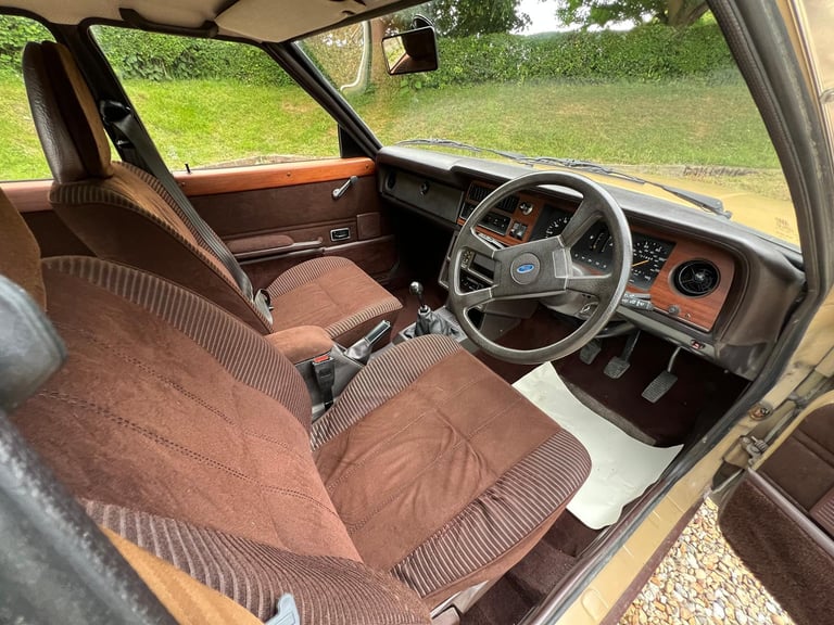 Ford Cortina MKV 1.6 Ghia 1980 31k - Walk Around Video
