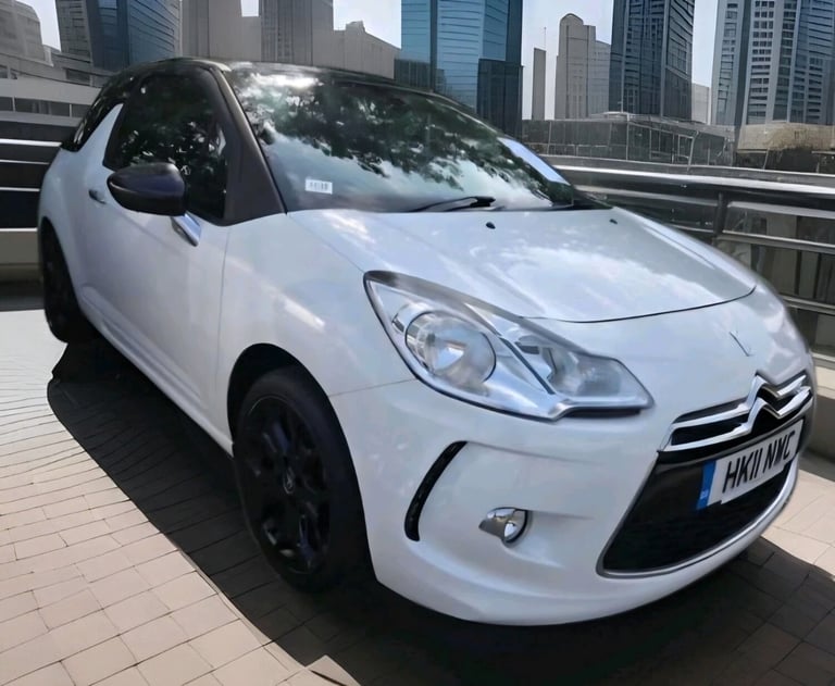 image for 2011 Citroen DS3 1.6 VTi 16V DStyle Plus 3dr HATCHBACK Petrol Manual
